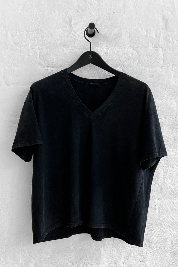 V-Neck Relaxed T-Shirt in Black